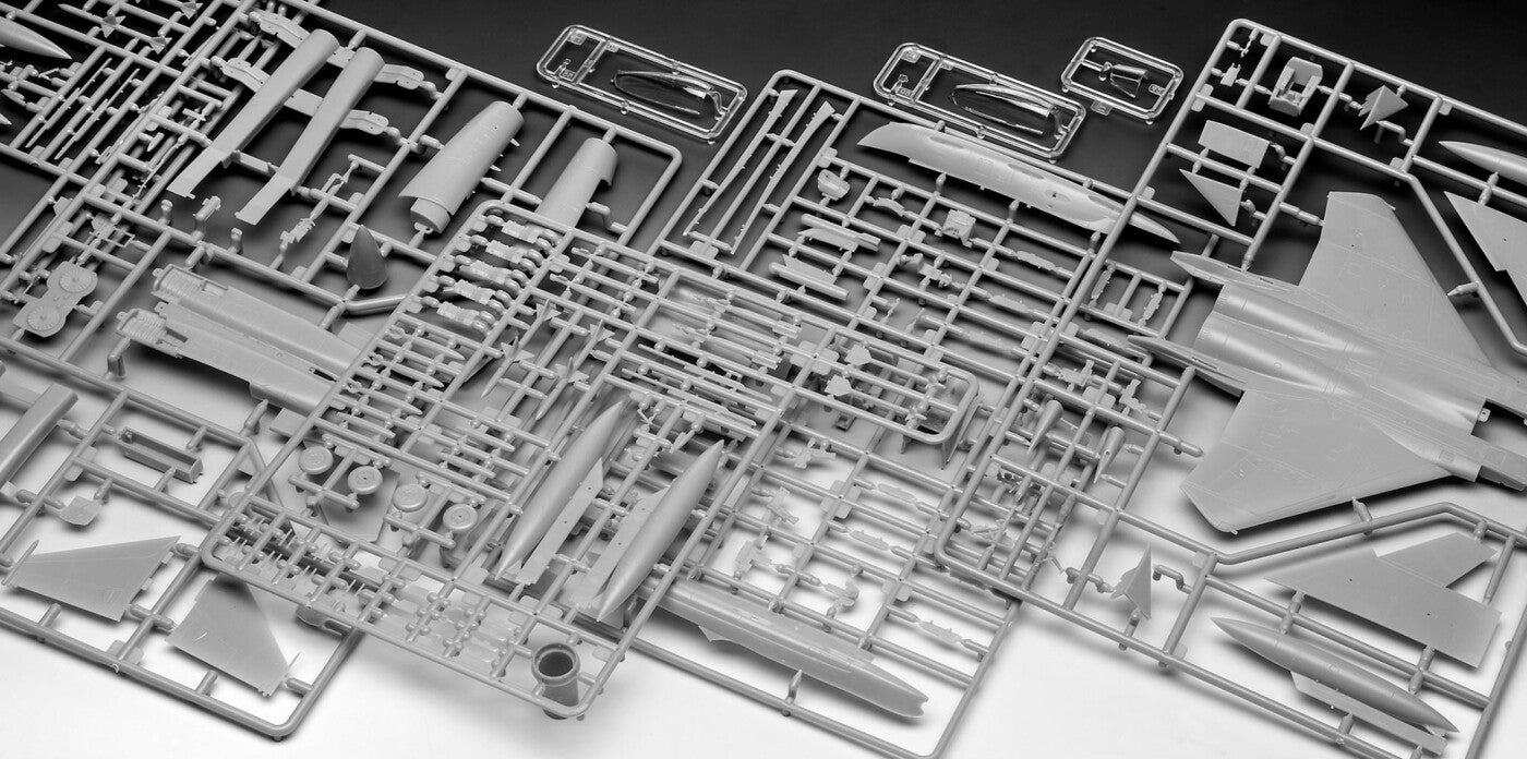 Model Kit - F-15E Strike Eagle