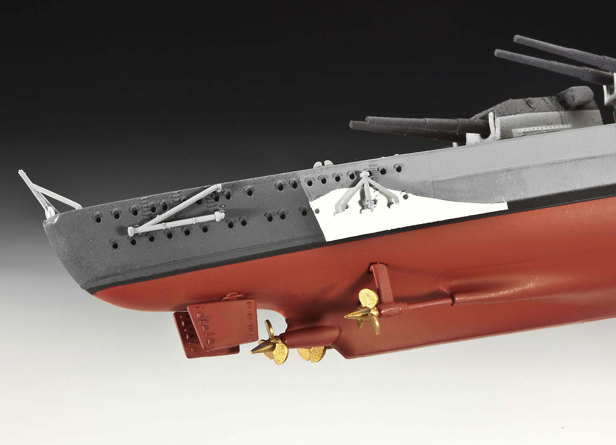 Model Kit - Battleship Bismarck