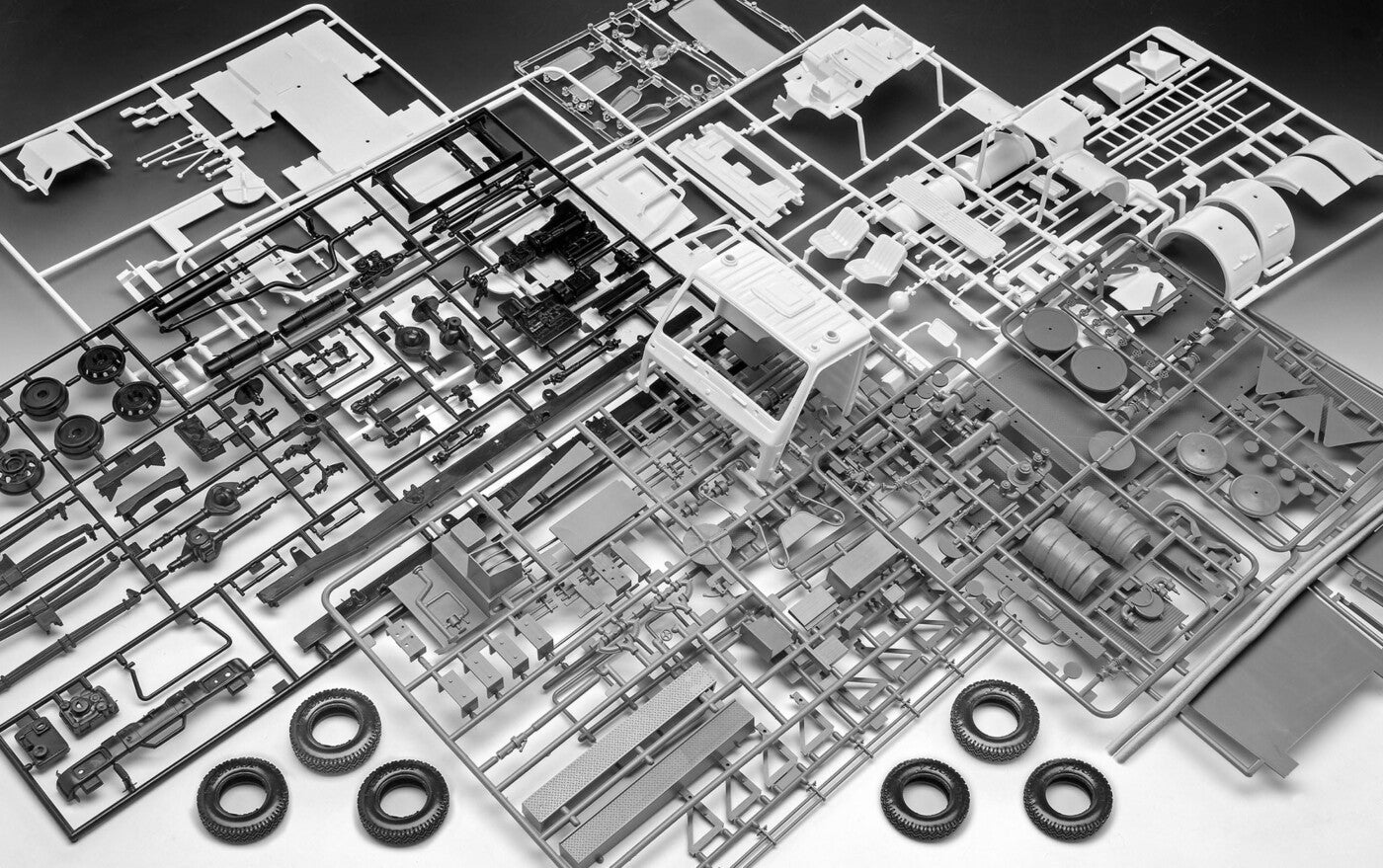 Model Kit - Mercedes-Benz 1625 TLF 24/50