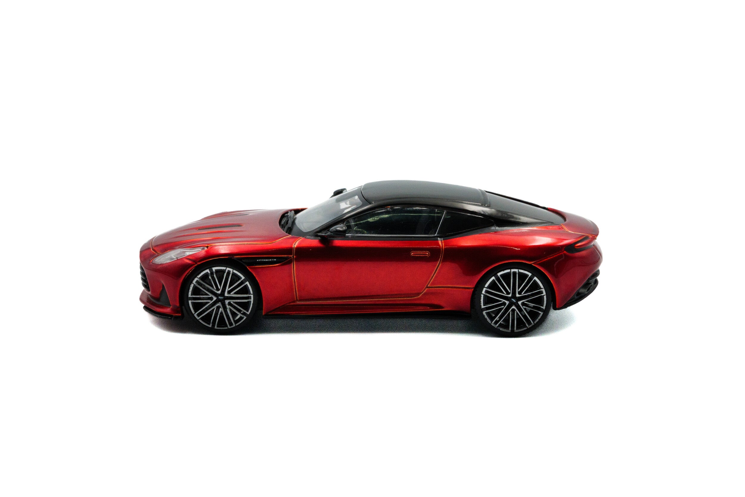 Aston Martin DB12 - Hyper Red - 2023 - 1:43