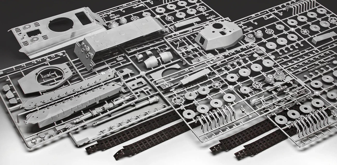 Model Kit - Tiger II Ausf. B (Henschel Turret)