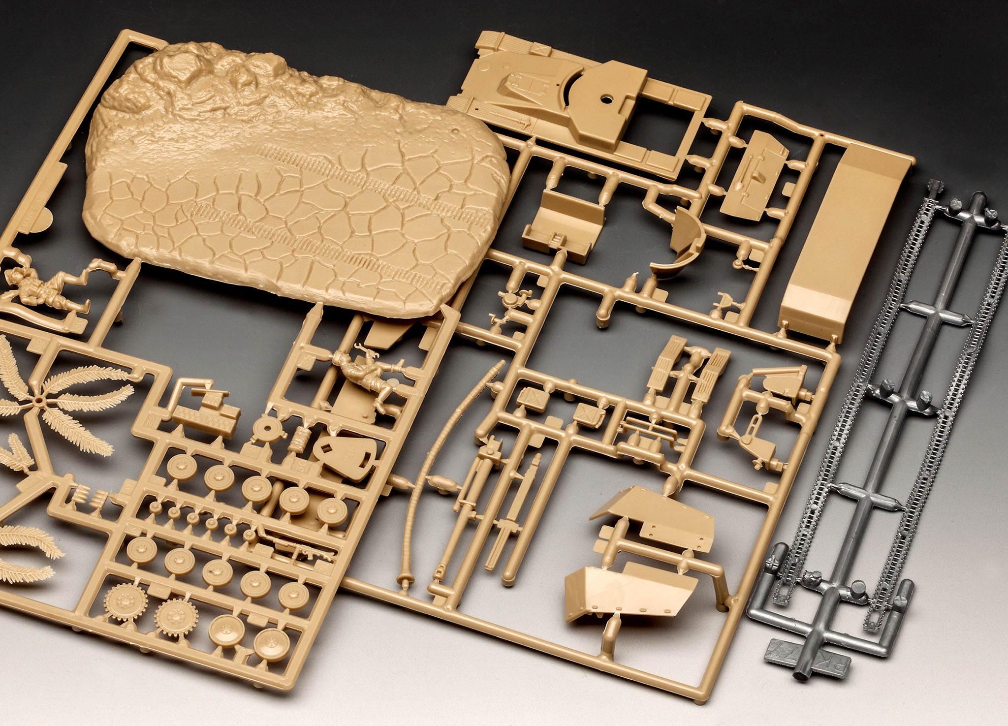 Model Kit - First Diorama Set - Sd.Kfz. 124 "Wespe"