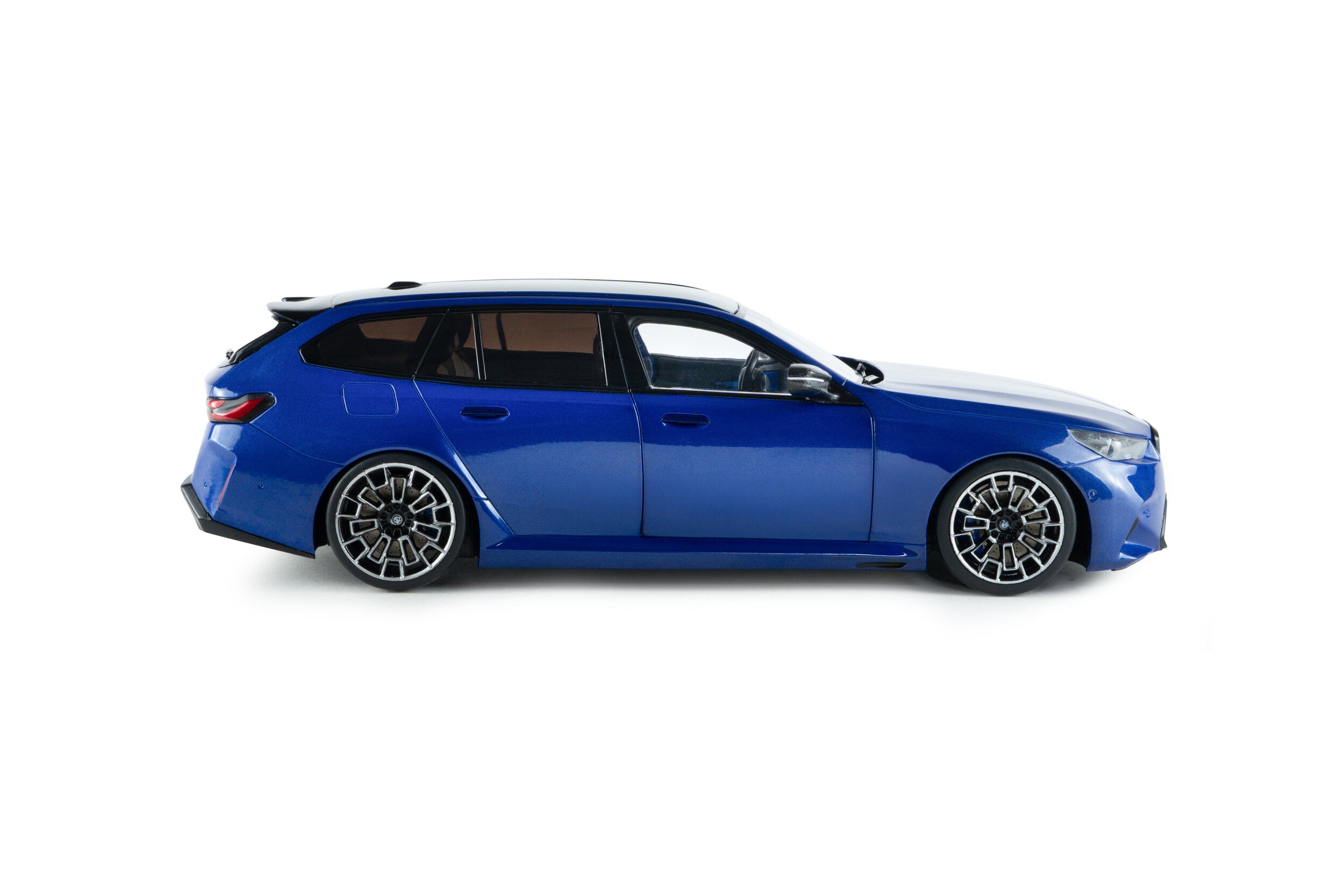 BMW M5 Touring M - Marina Bay Blue Metallic - 2024 - 1:18