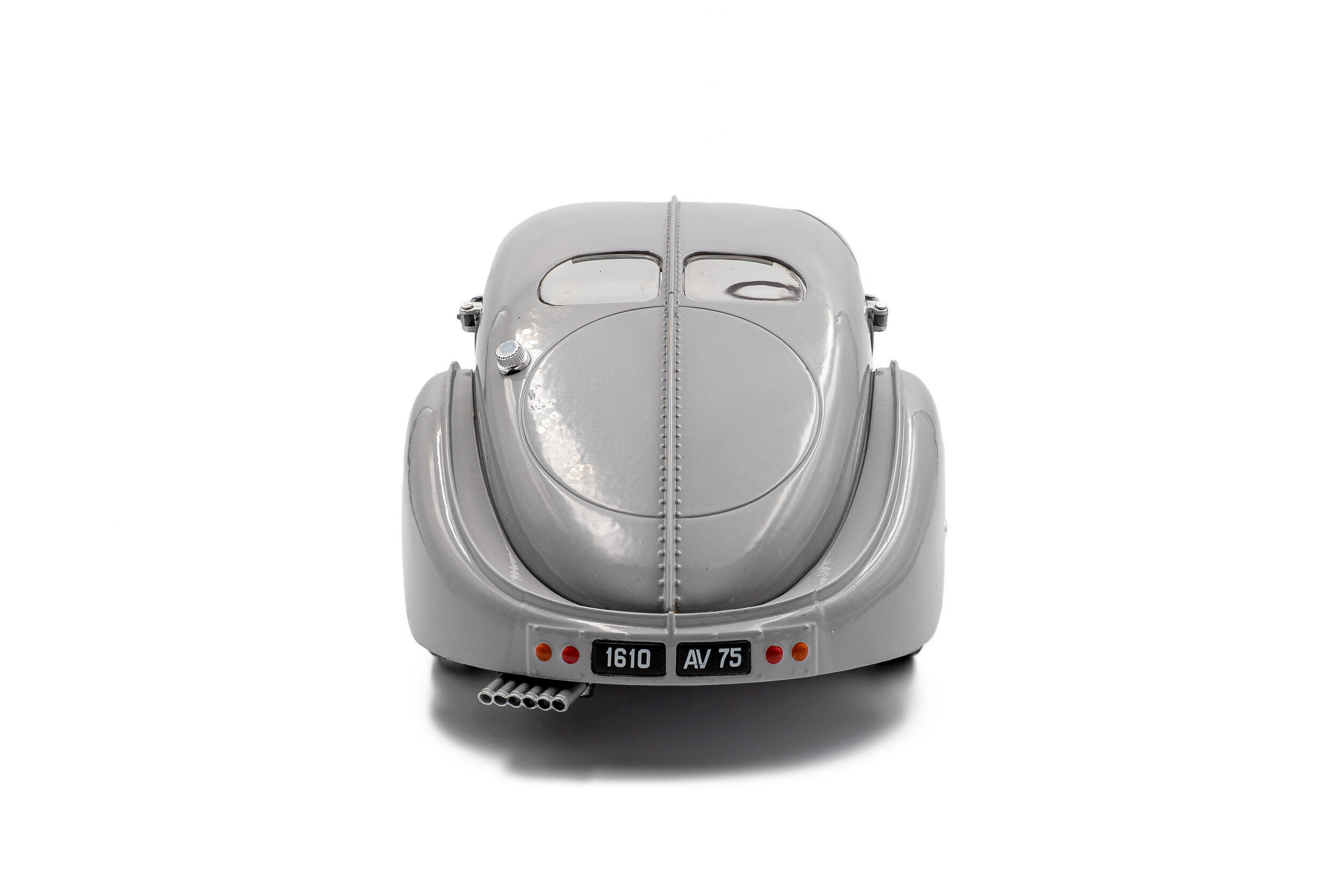 Bugatti Atlantic Type 57 SC - Mat Silver - 1937 - 1:18