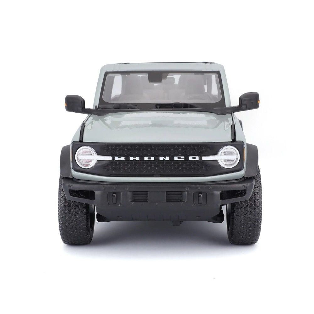 1/18 - Ford Bronco Badlands, Cinza, 2021