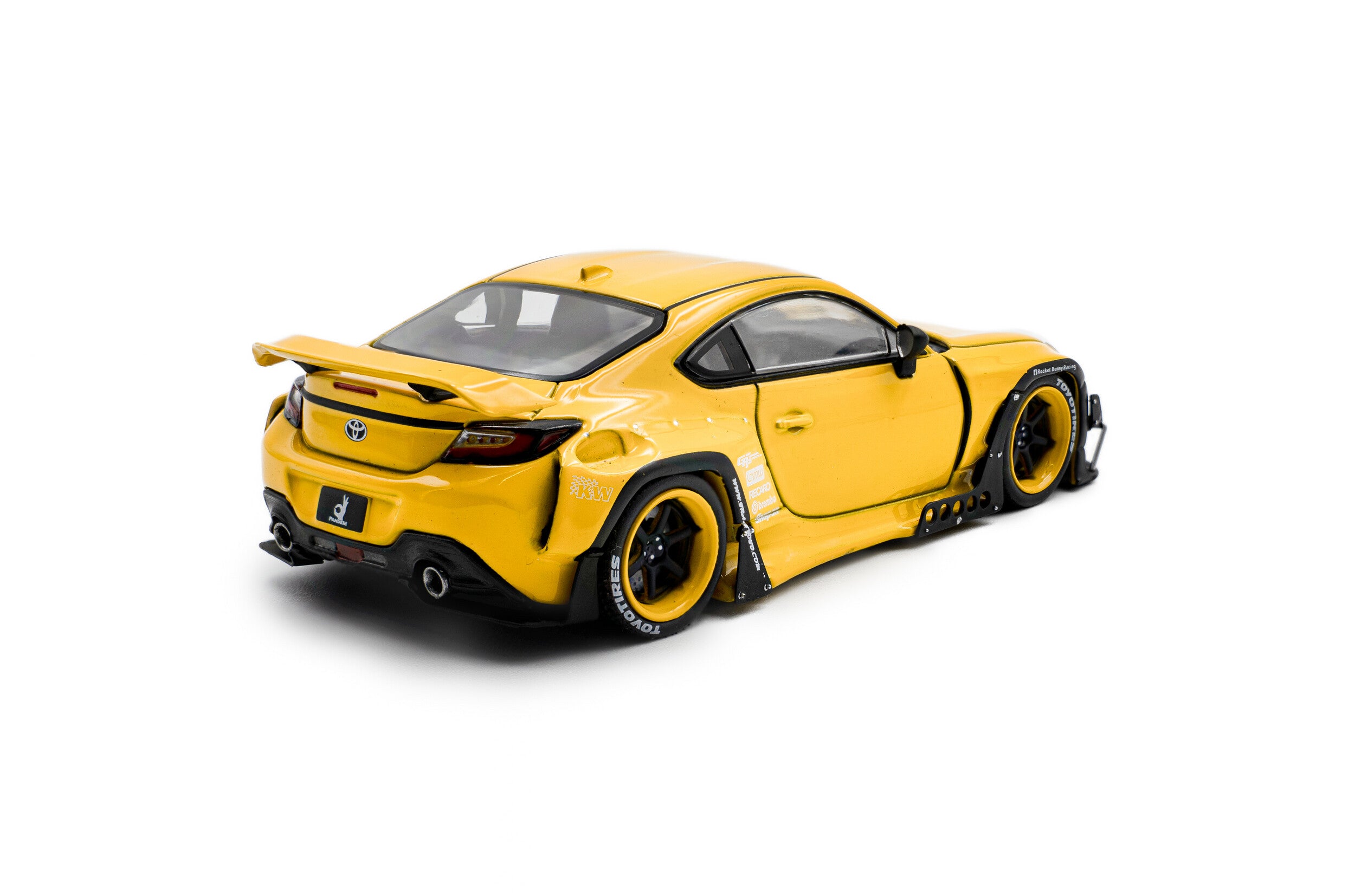 Pandem Toyota GR86 - Yellow - 2022 - 1:43