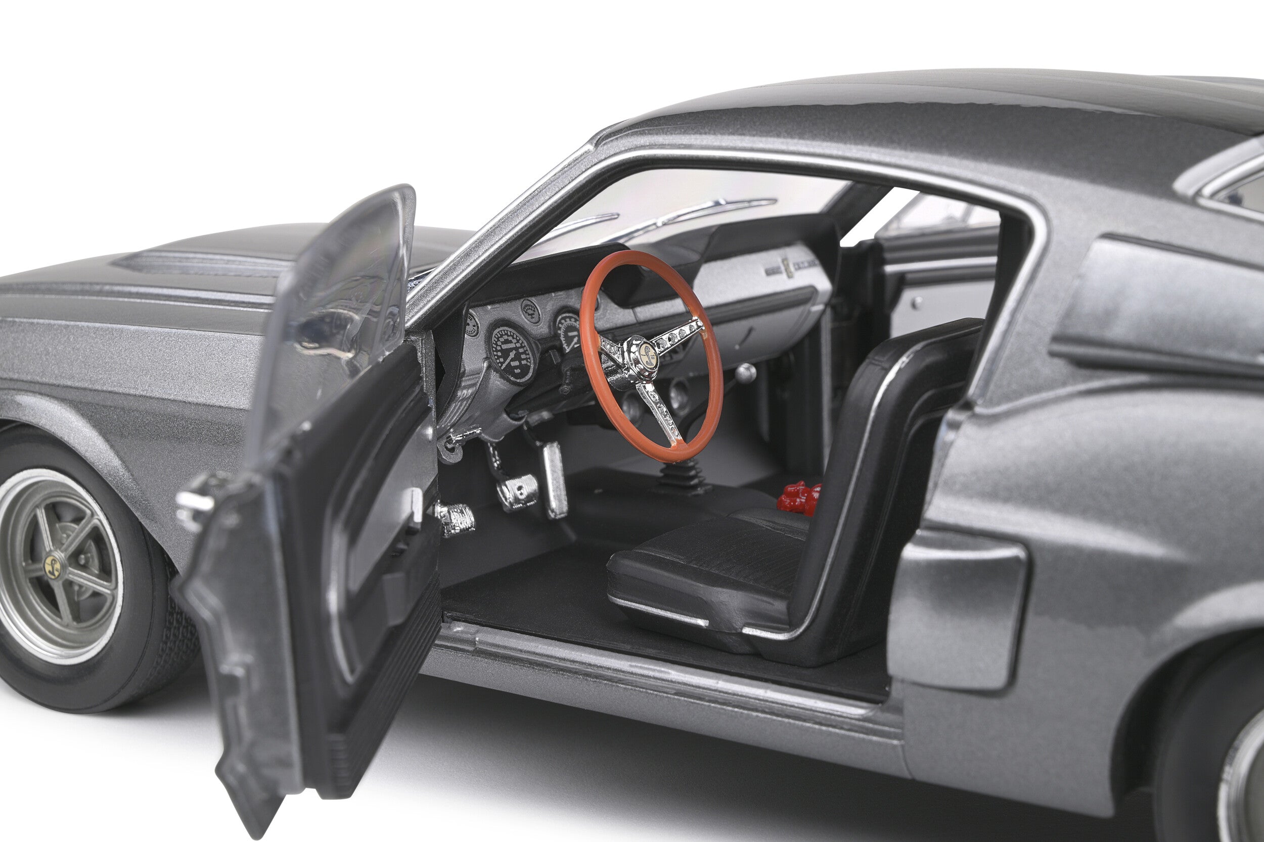 Shelby GT500 - Grey Black Stripes - 1967 - 1:18