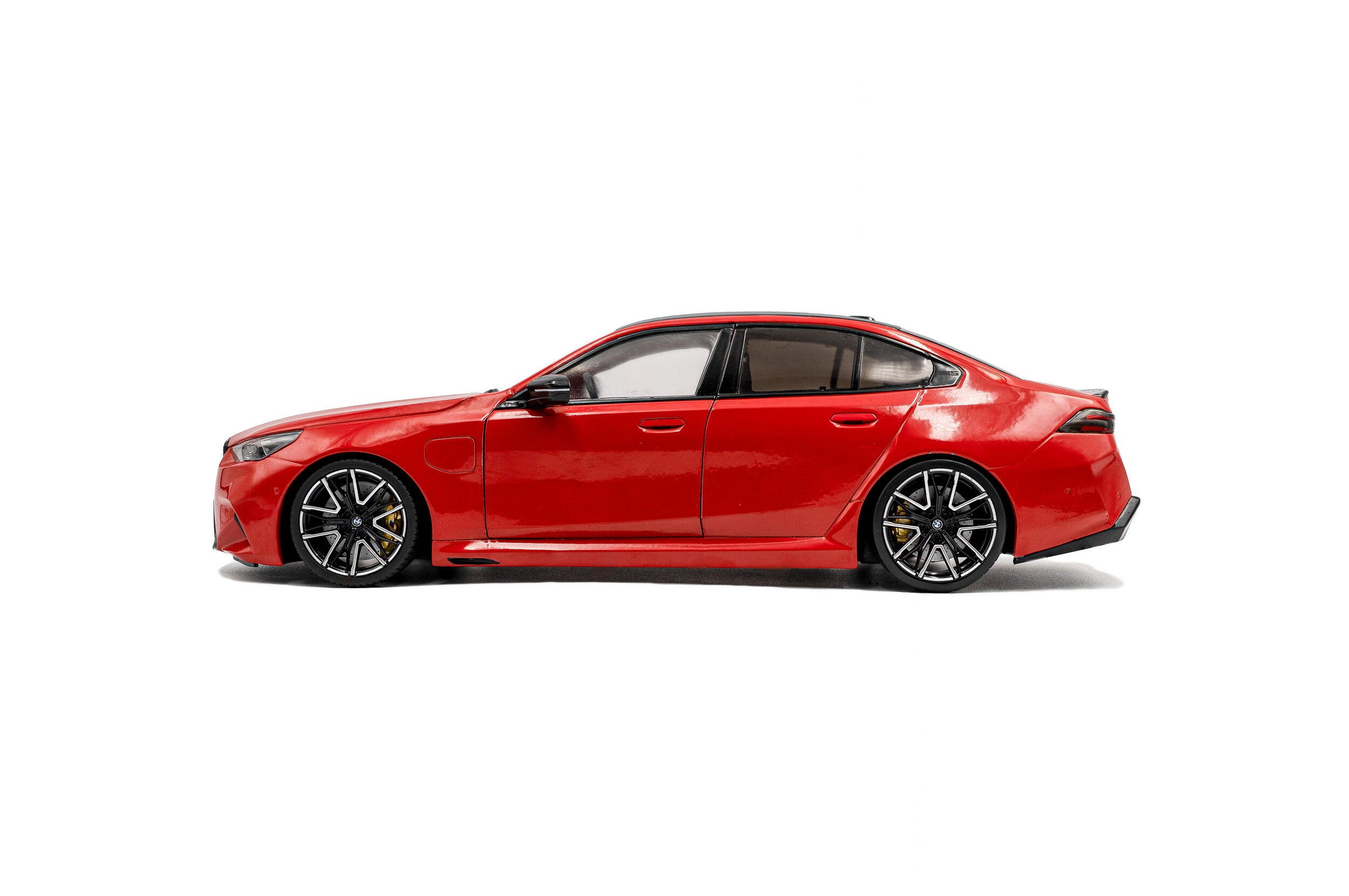 BMW M5 - Fire Red - 2025 - 1:18