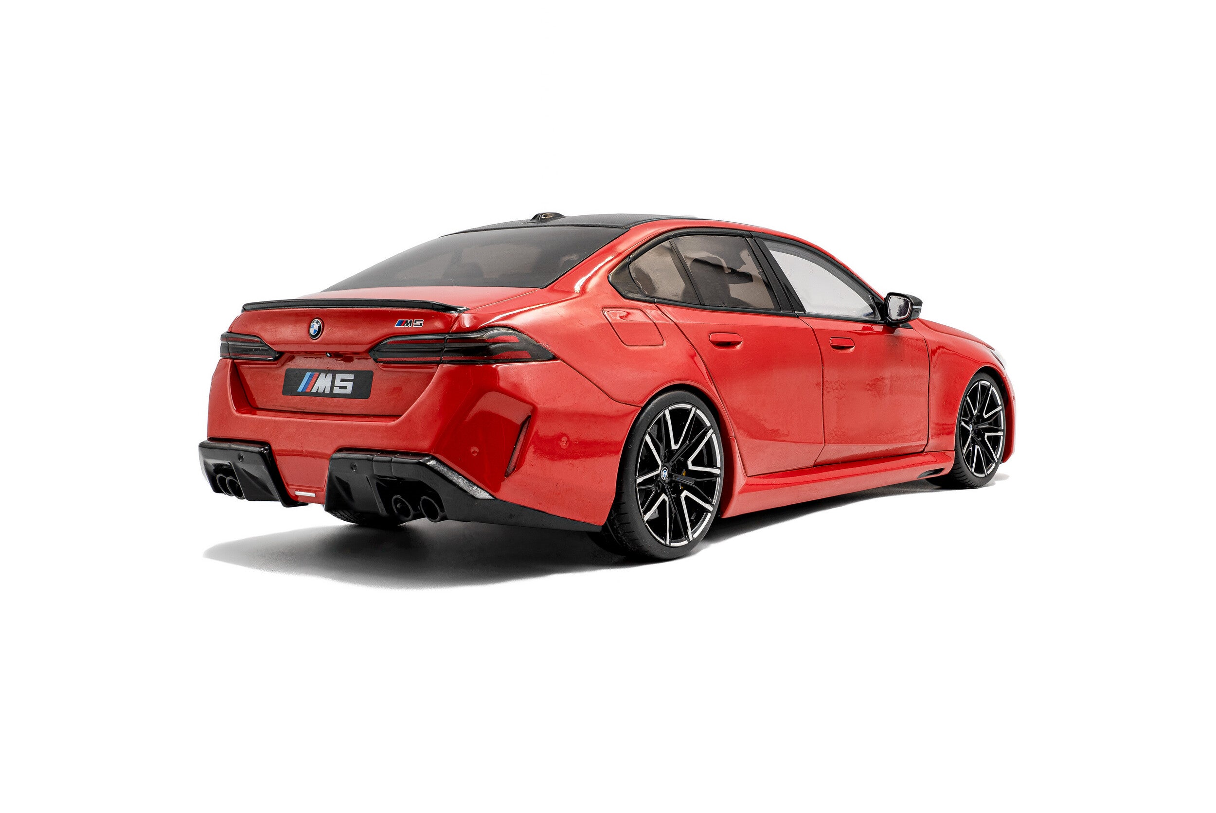 BMW M5 - Fire Red - 2025 - 1:18
