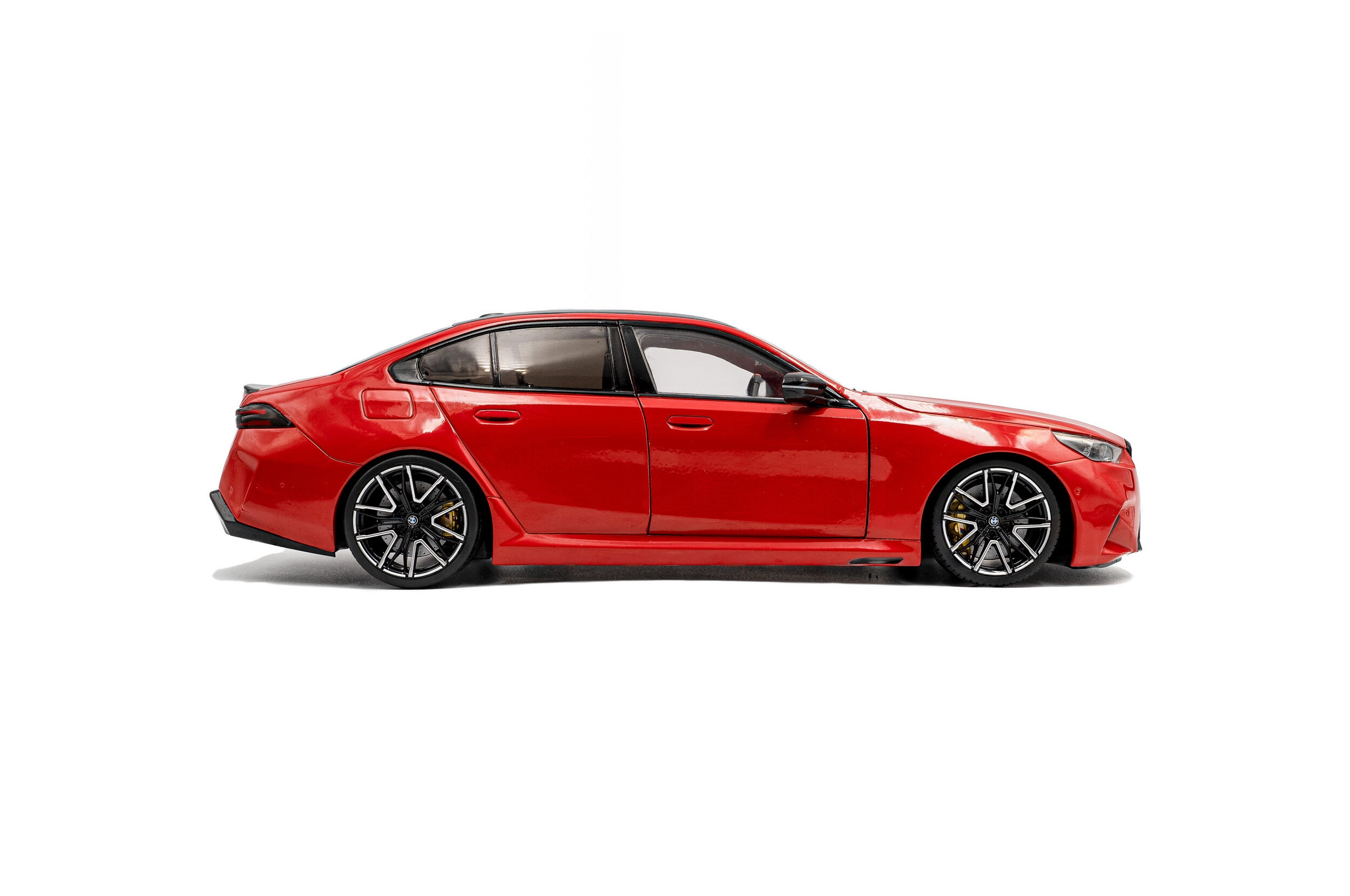 BMW M5 - Fire Red - 2025 - 1:18