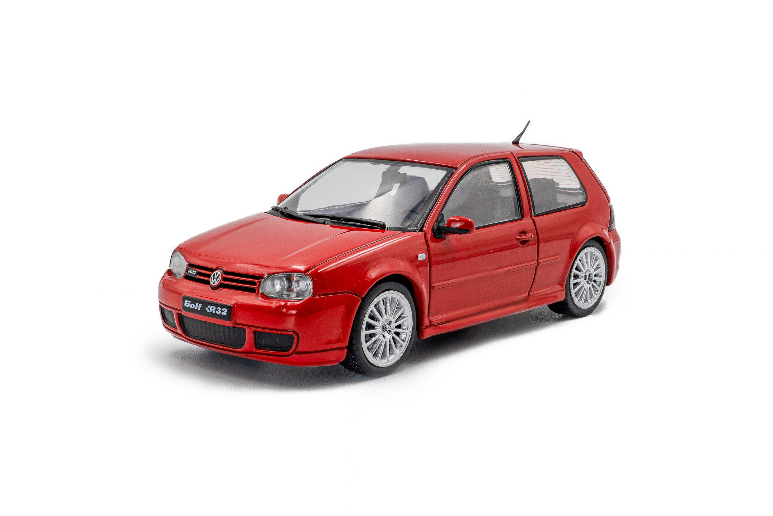 Volkswagen Golf IV R32 - Toronto Red - 2003 - 1:43